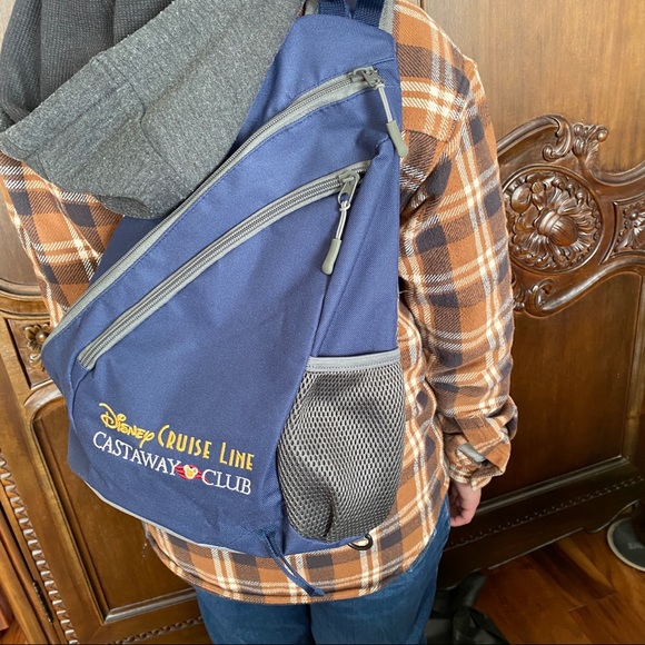 New Disney Cruise Line sling backpack - Picture 8 of 10